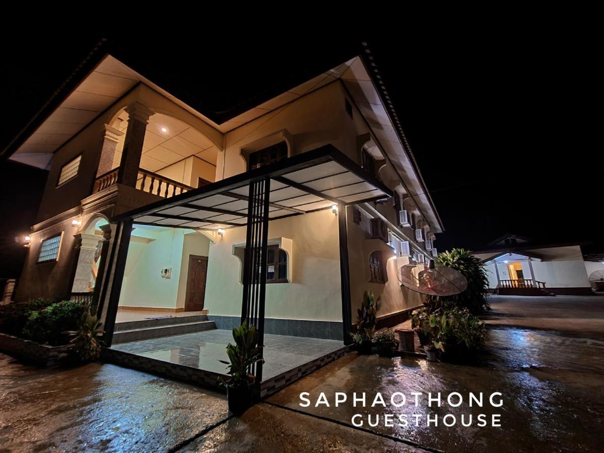 Saphaothong Guesthouse Vang Vieng Luaran gambar