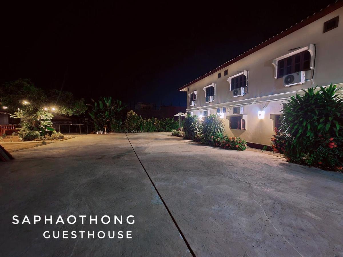 Saphaothong Guesthouse Vang Vieng Luaran gambar