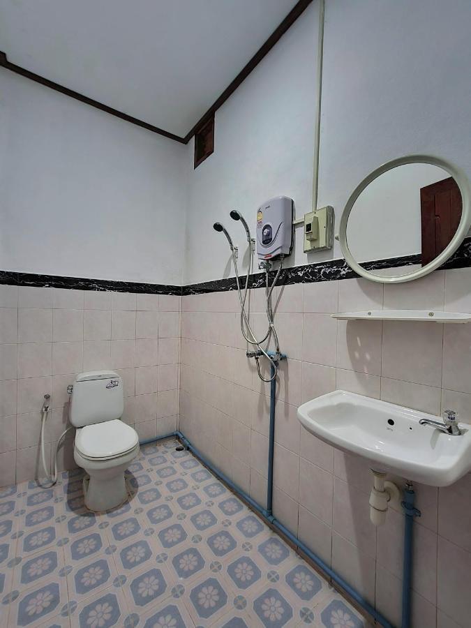 Saphaothong Guesthouse Vang Vieng Luaran gambar